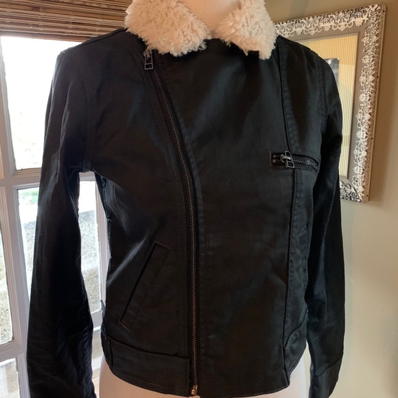 levi's waxed sherpa jacket